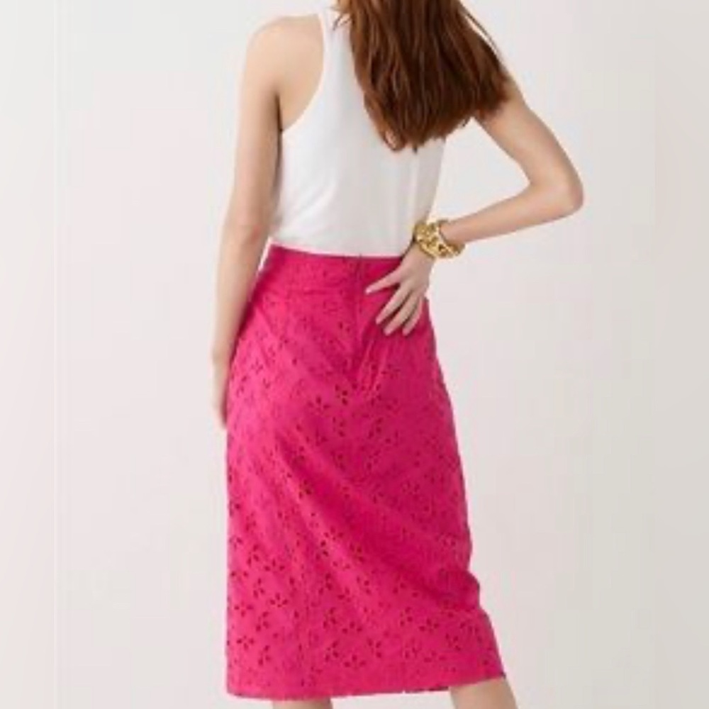 J. CREW 🆕 Fuchsia Button-front cotton eyelet pencil skirt. Size 6 and 14. - Picture 2 of 4